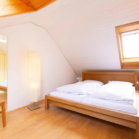 Bee1 Ernstorfer * Niendorf (Timmendorfer Strand)